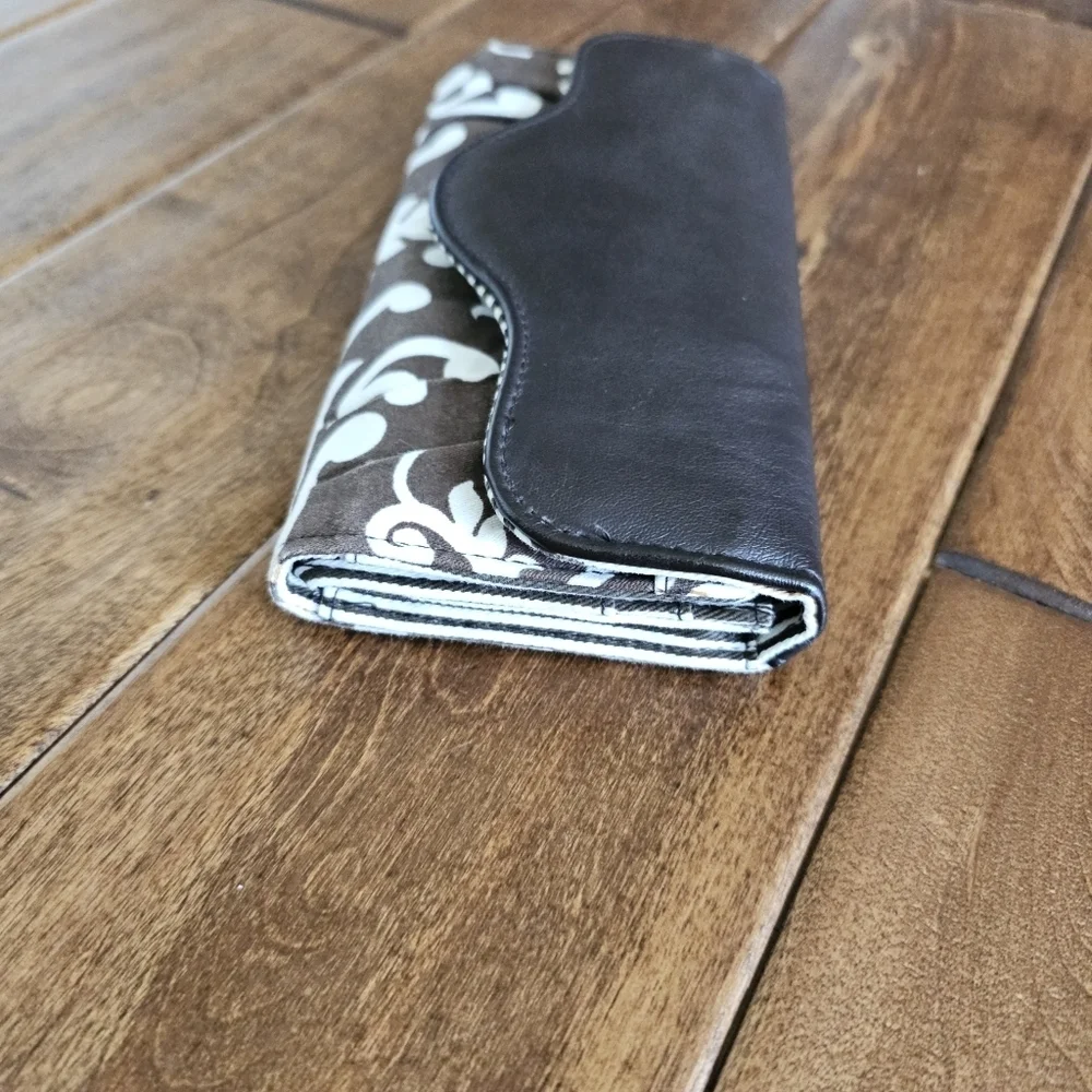 Thirty-One wallet